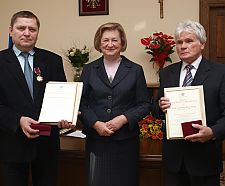 Wręczenie Złotego Krzyża Zasługi Zbigniewowi Marchwiakowi - 27 października 2011 r.